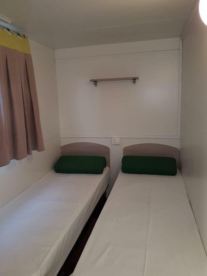 Kamp Lunga Hotell Jezera Exteriör bild