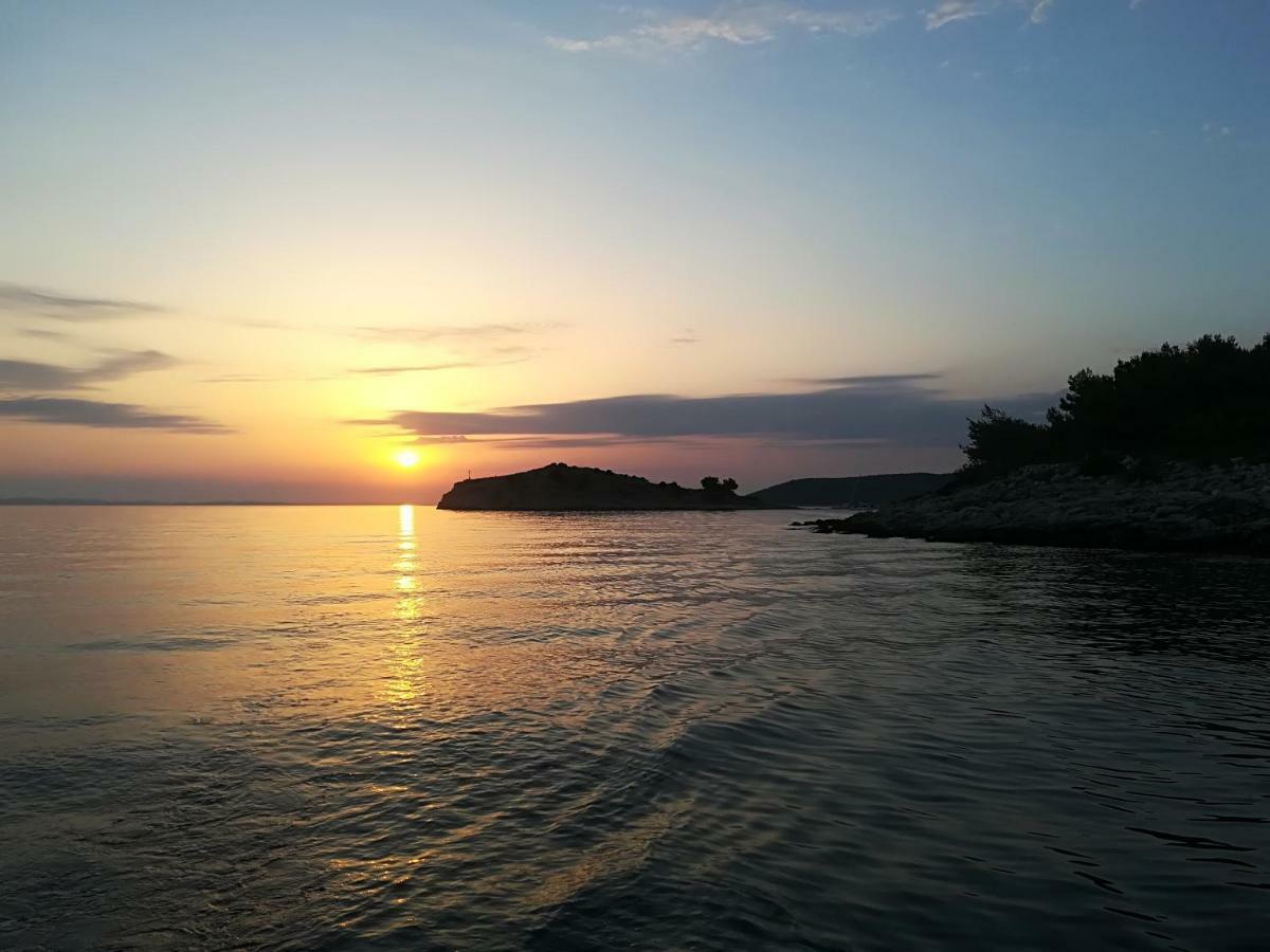 Kamp Lunga Hotell Jezera Exteriör bild