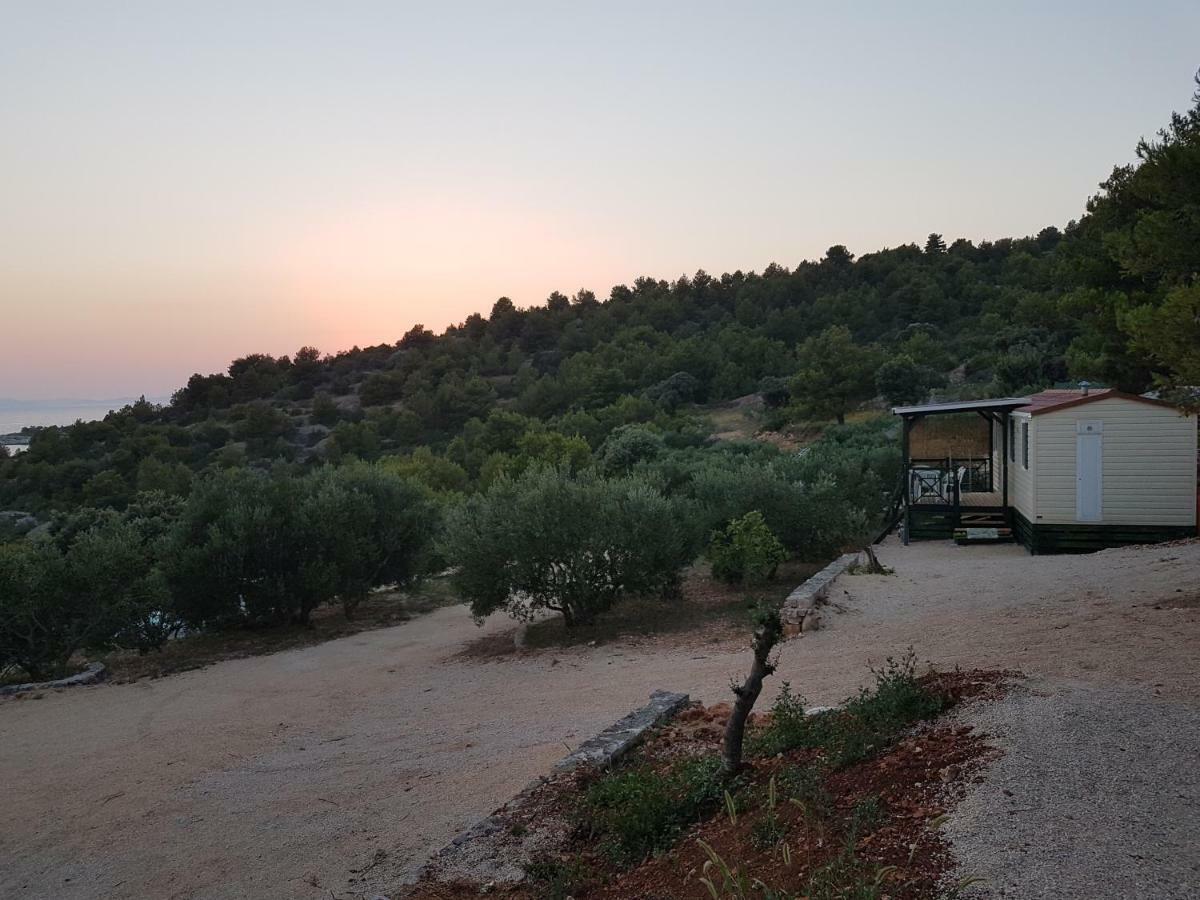 Kamp Lunga Hotell Jezera Exteriör bild