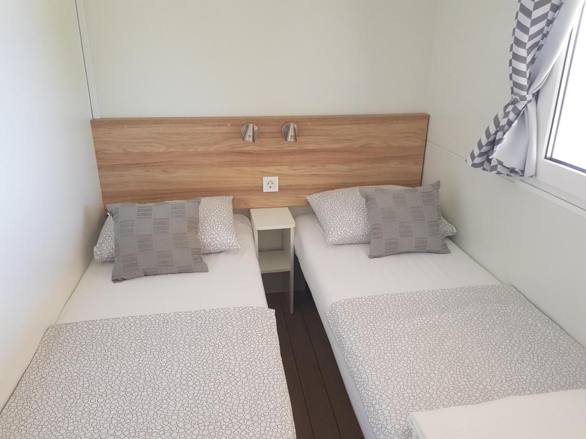 Kamp Lunga Hotell Jezera Exteriör bild