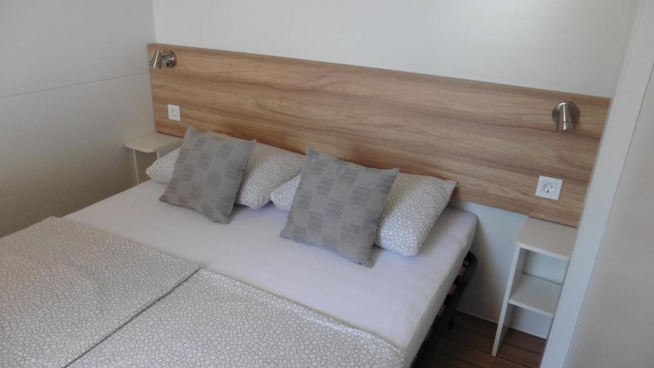 Kamp Lunga Hotell Jezera Exteriör bild